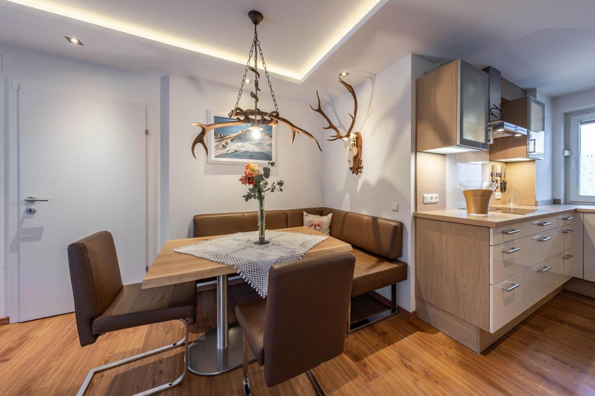 Chalet Perauer ไมย์อาโฮเฟิน ภายนอก รูปภาพ